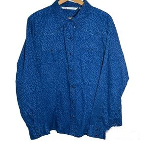 Cumberland Outfitters Western,Leopard print shirt,blue pearl Snap. Women’s 2XL